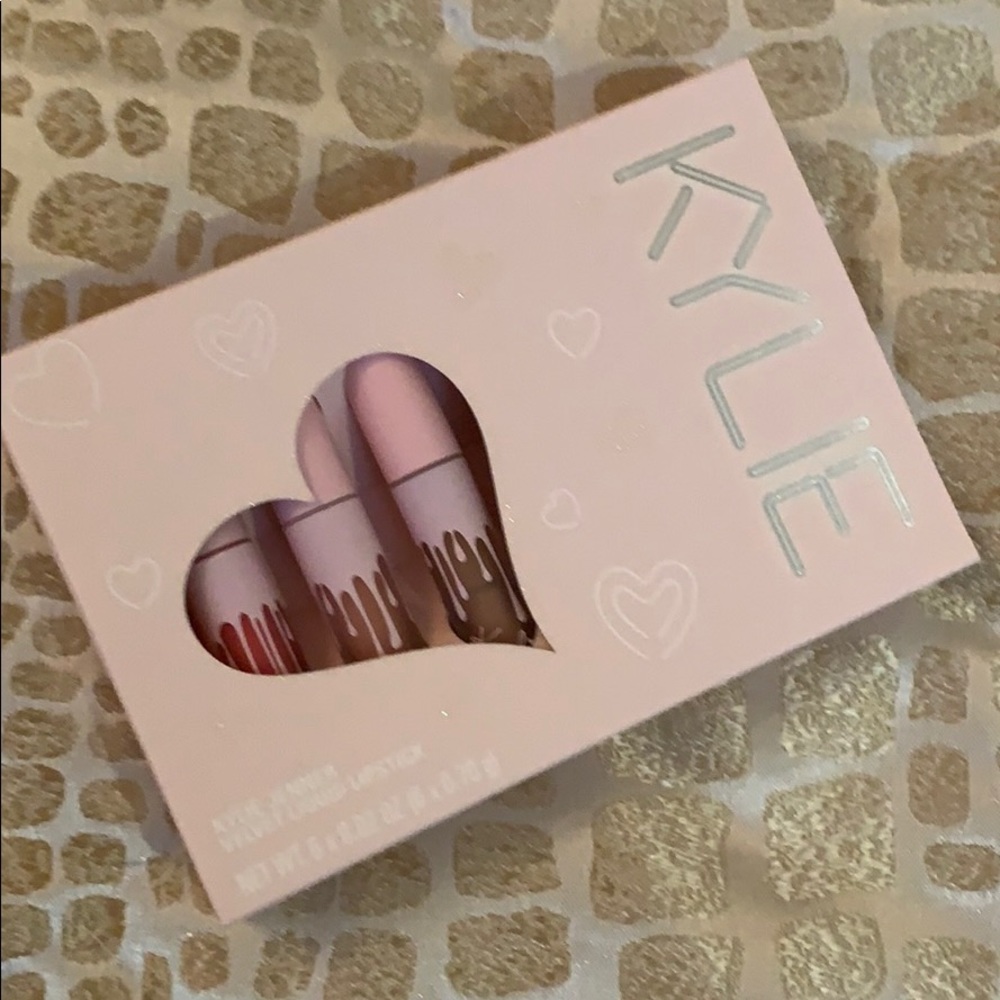 KYLIE velvet liquid lipstick